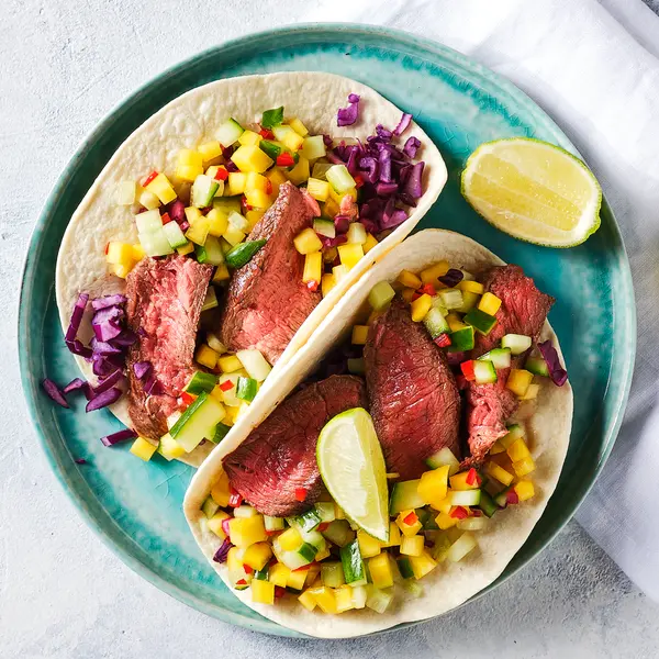 Tacos mit Rindfleisch und Mango-Salsa