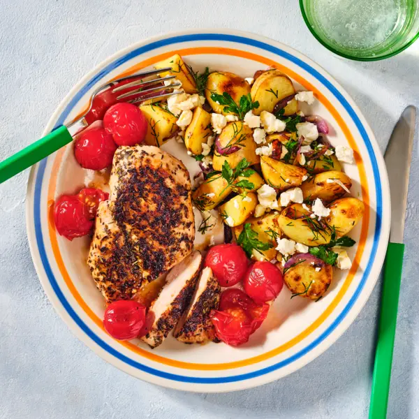 Tomaten-Hähnchen mit Feta-Kartoffeln