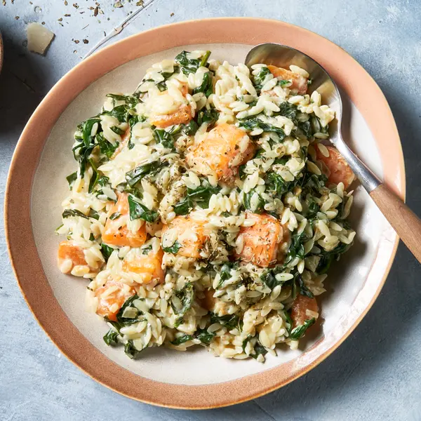 Kritharaki mit Spinat und Kürbis