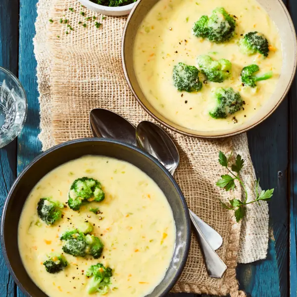 Cheddar-Brokkoli-Suppe