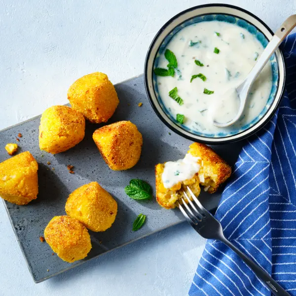 Blumenkohl-Polenta Bällchen