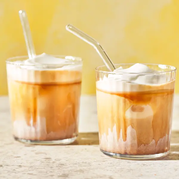 Haselnuss Iced Latte