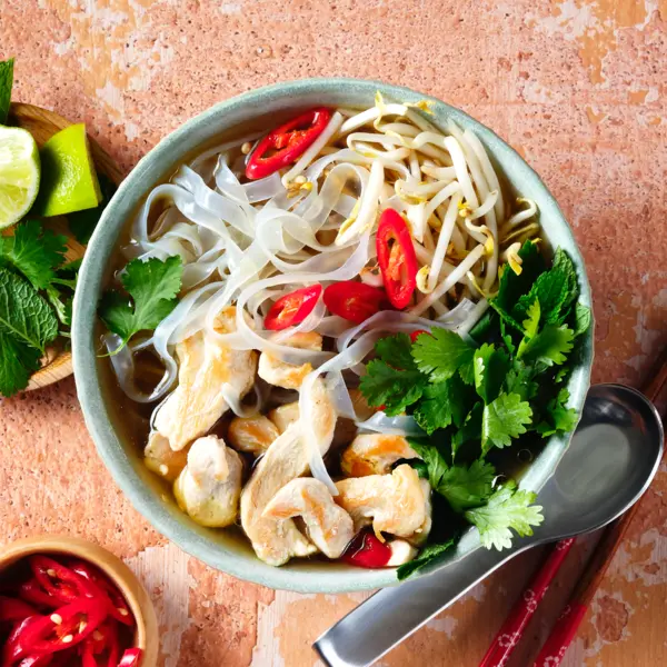Einfache vietnamesiche Pho-Suppe