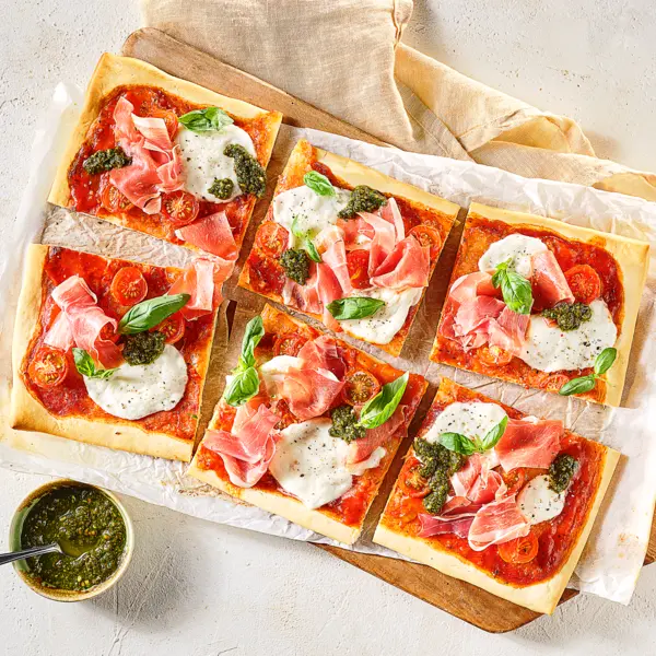 Pizza mit Prosciutto