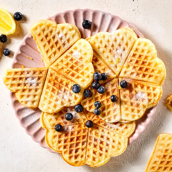 Zitronen-Buttermilch-Waffeln