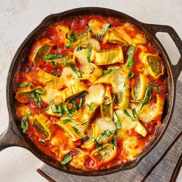 Mediterranes Maultaschen-Gratin mit Mozzarella