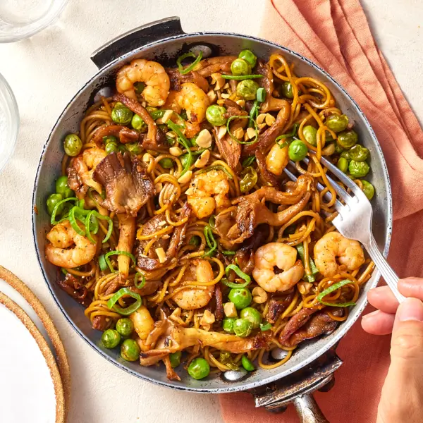 Gebratene Nudelpfanne mit Garnelen