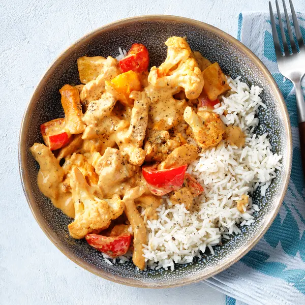 Putengeschnetzeltes in cremiger Currysoße