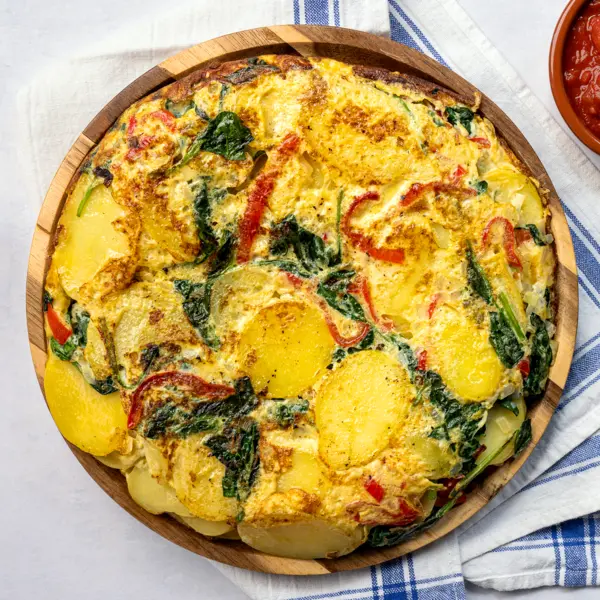 Gemüsetortilla mit Salsa Brava