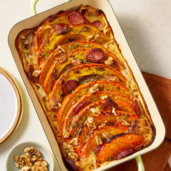 Butternut-Kürbis-Auflauf mit Mettwurst
