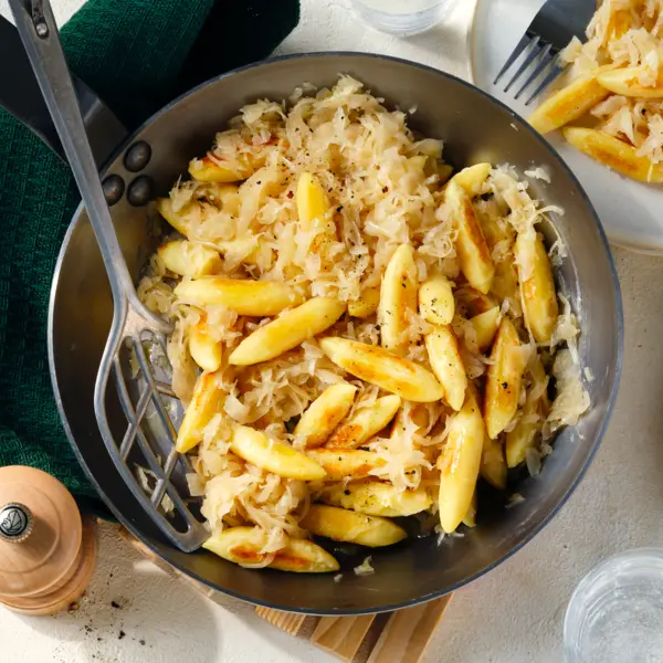 Gebratene Schupfnudeln mit Sauerkraut