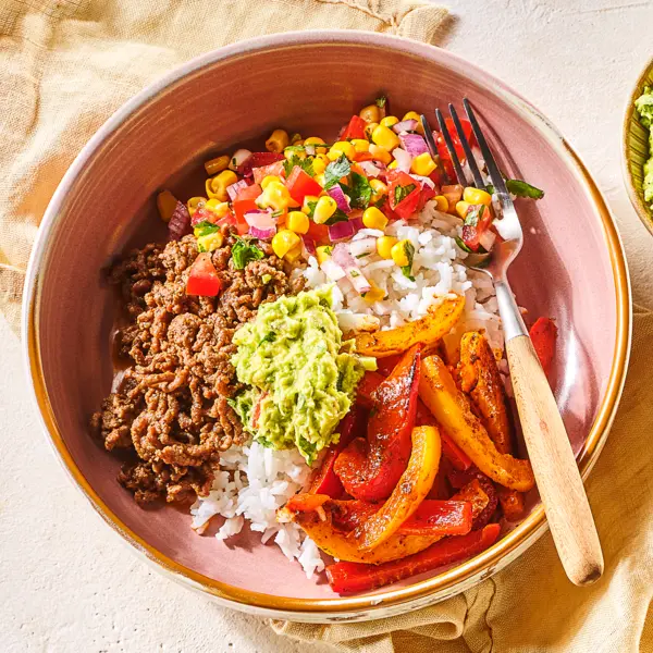 Bunte Reis-Bowl mexikanischer Art