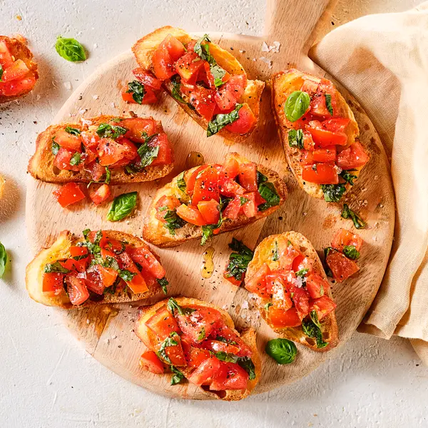 Bruschetta mit Basilikum
