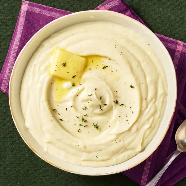 Pastinakenpüree mit geröstetem Knoblauch