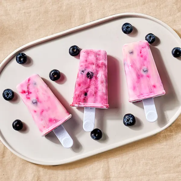 Joghurt-Beeren Fruchteis