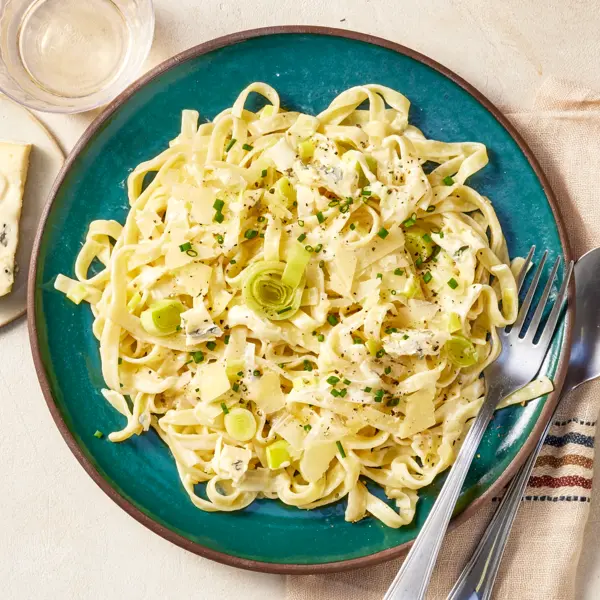 Tagliatelle mit cremiger Gorgonzola-Lauch-Soße