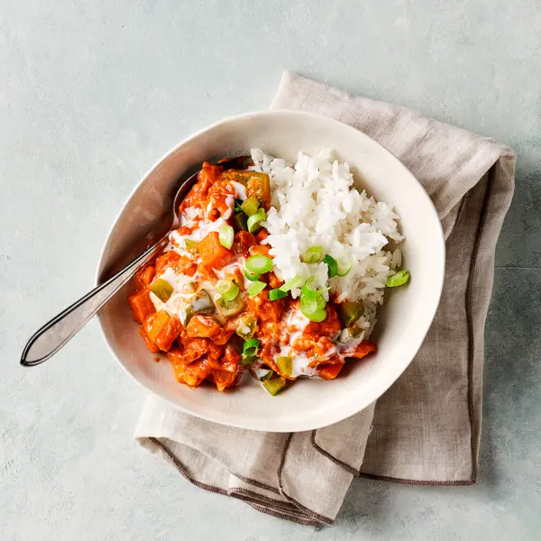 Curry mit Süßkartoffel und Paprika