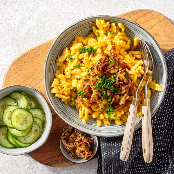 Käsespätzle mit Röstzwiebeln