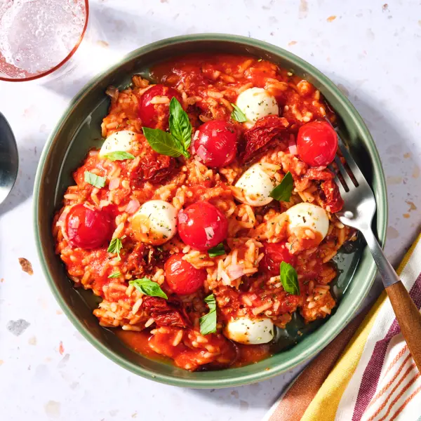 Schnelles Tomaten-Risotto mit Mozzarella