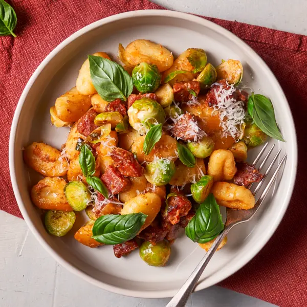 Gnocchi mit Chorizo ​​und Rosenkohl