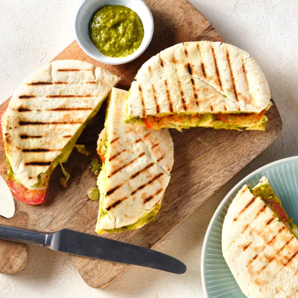 Tomate-Mozzarella-Pita