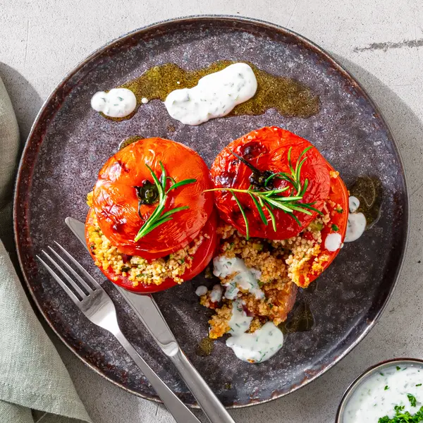 Gefüllte Ofentomaten mit Couscous