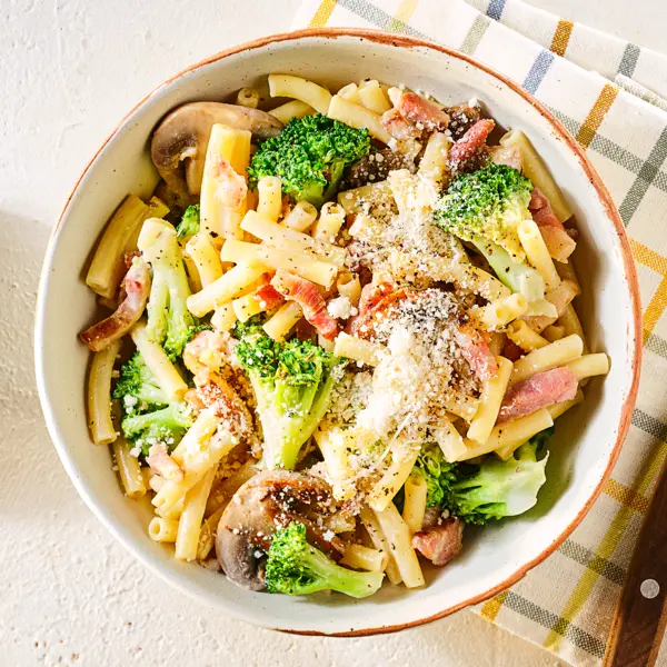 Maccheroni-Broccoli-Pfanne