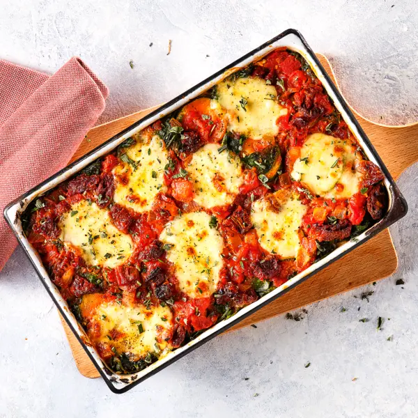 Gemüselasagne mit Tomaten und Mozzarella