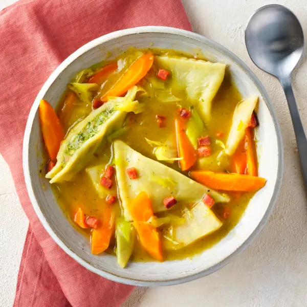 Schneller Maultaschen-Eintopf