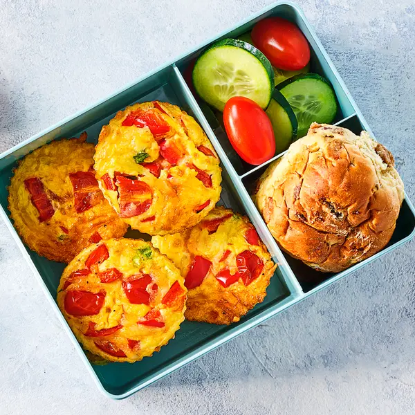 Omelett-Muffins mit Gemüse und Käse