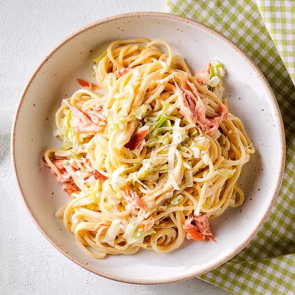 Cremige Spaghetti mit Räucherlachs