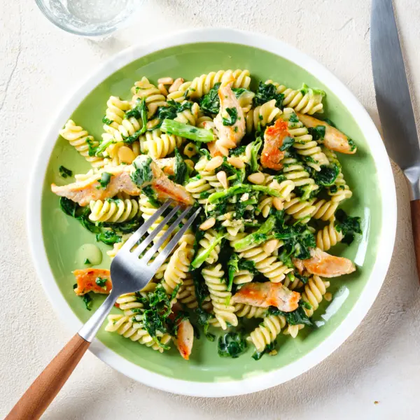 Spinat-Gorgonzola-Pasta mit Hähnchen