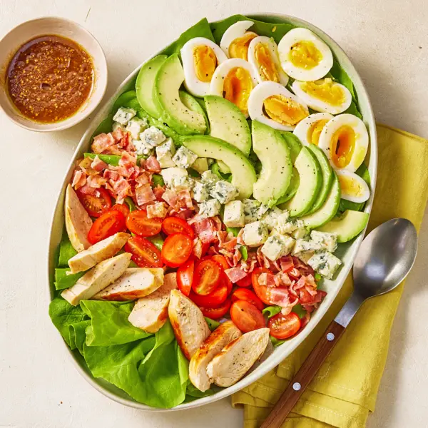 Gemischter Salat mit Blauschimmelkäse